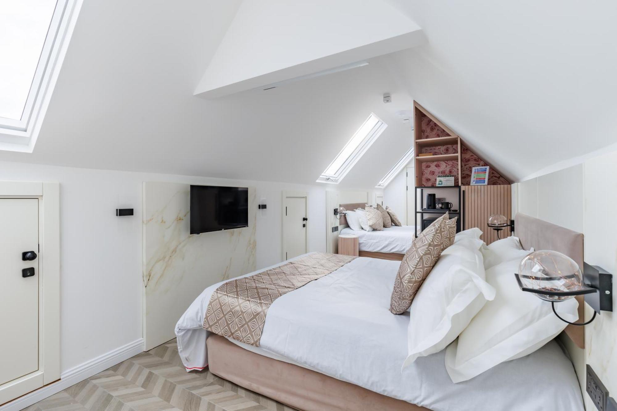 Rosemay Hotel Near London Heathrow Airport Хейс Экстерьер фото