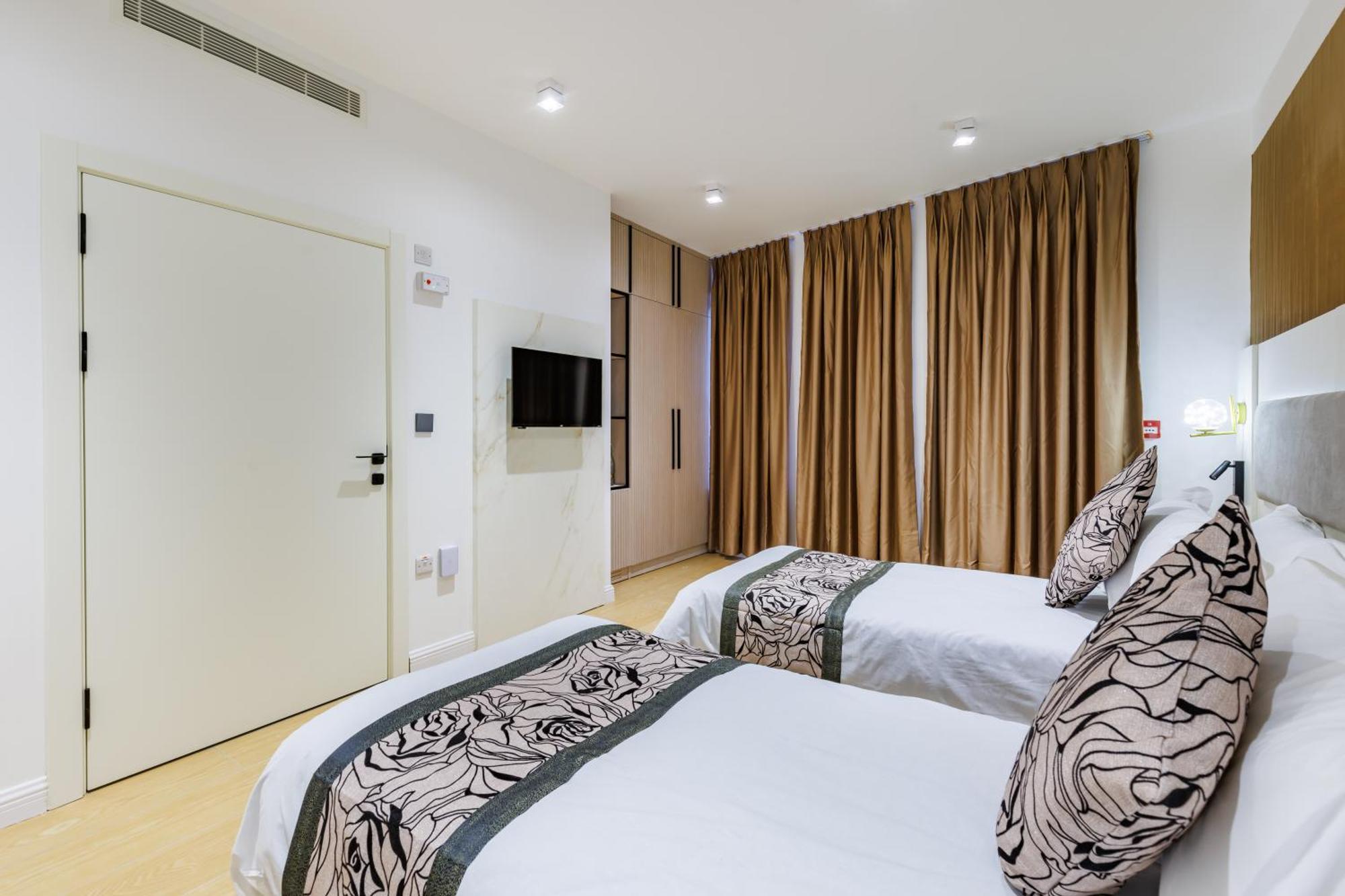 Rosemay Hotel Near London Heathrow Airport Хейс Экстерьер фото