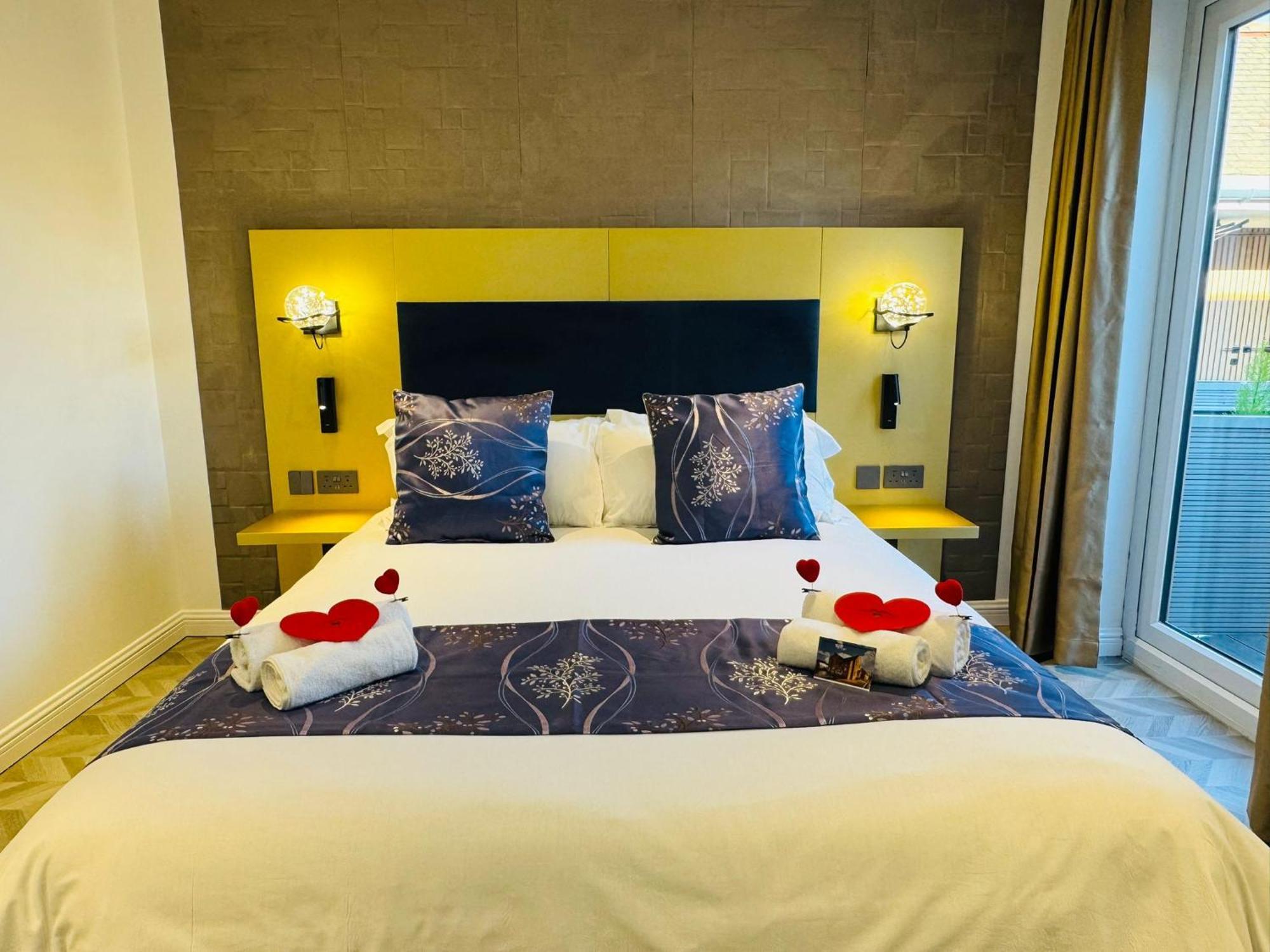 Rosemay Hotel Near London Heathrow Airport Хейс Экстерьер фото
