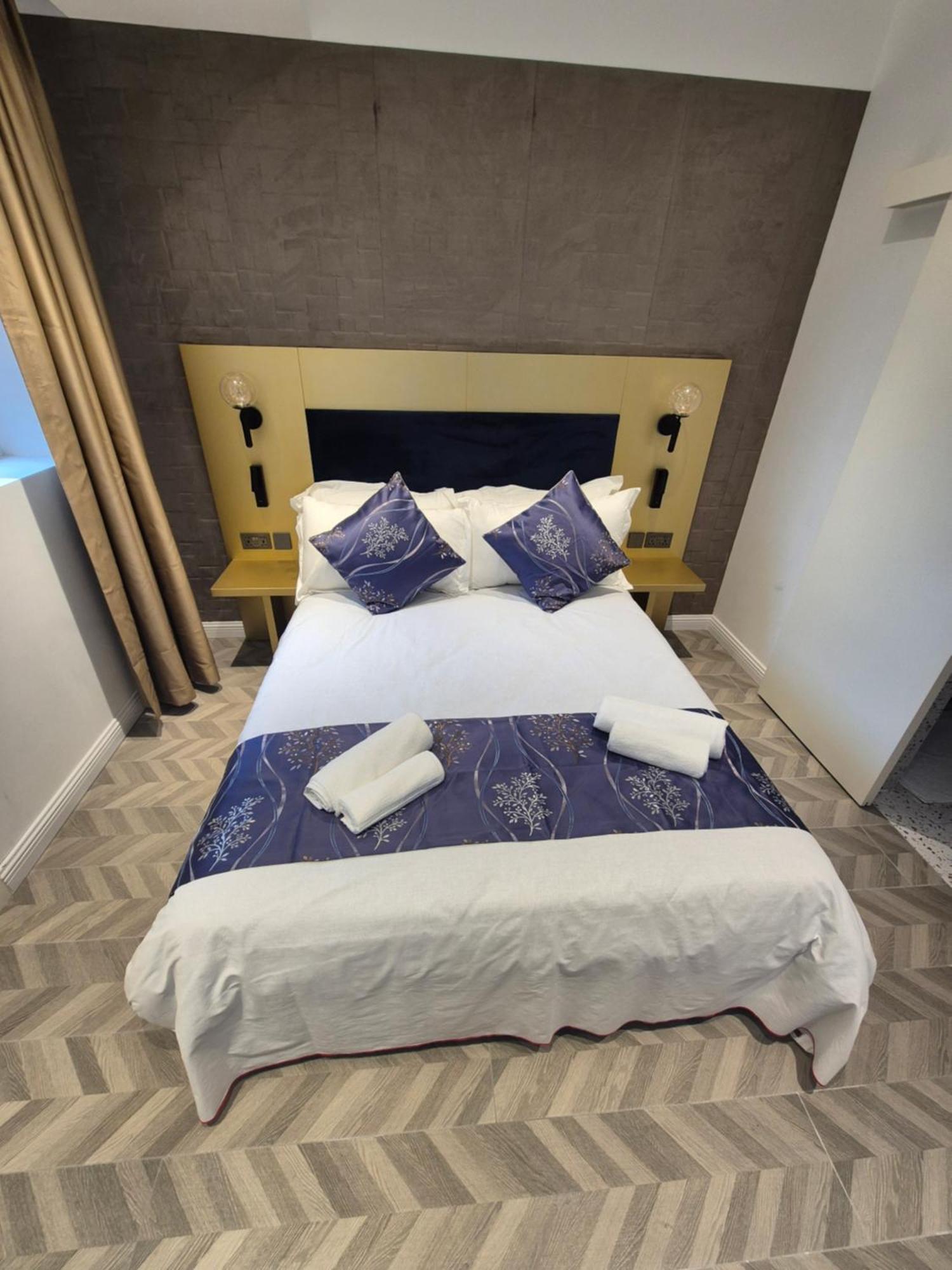 Rosemay Hotel Near London Heathrow Airport Хейс Экстерьер фото