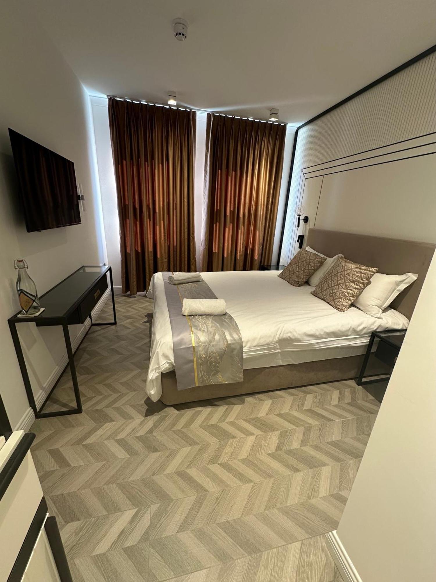 Rosemay Hotel Near London Heathrow Airport Хейс Экстерьер фото